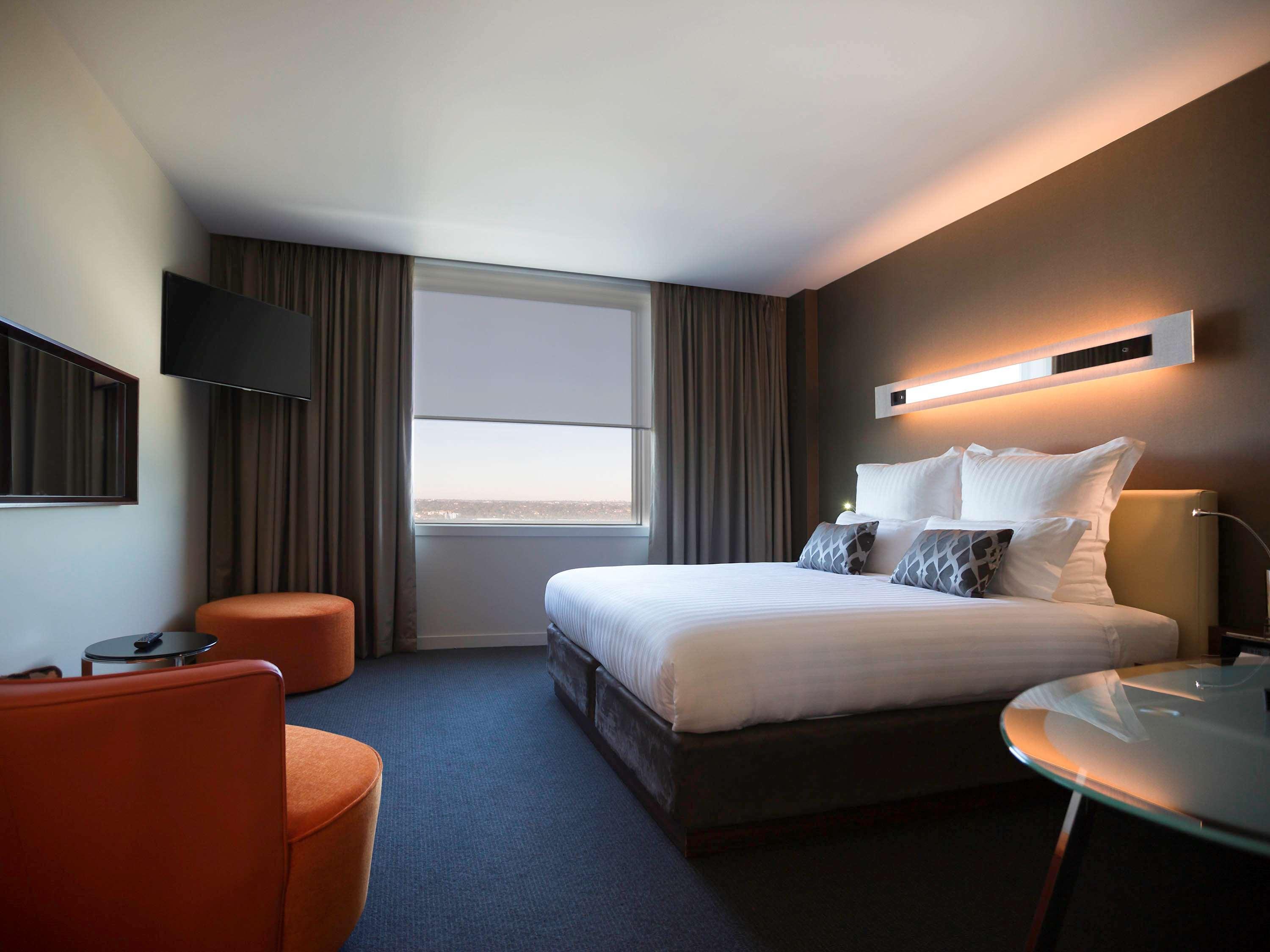 พูลแมน แอต ซิตนีย์ โอลิมปิก พาร์ค Hotel ซิดนีย์ ภายนอก รูปภาพ A room at the hotel