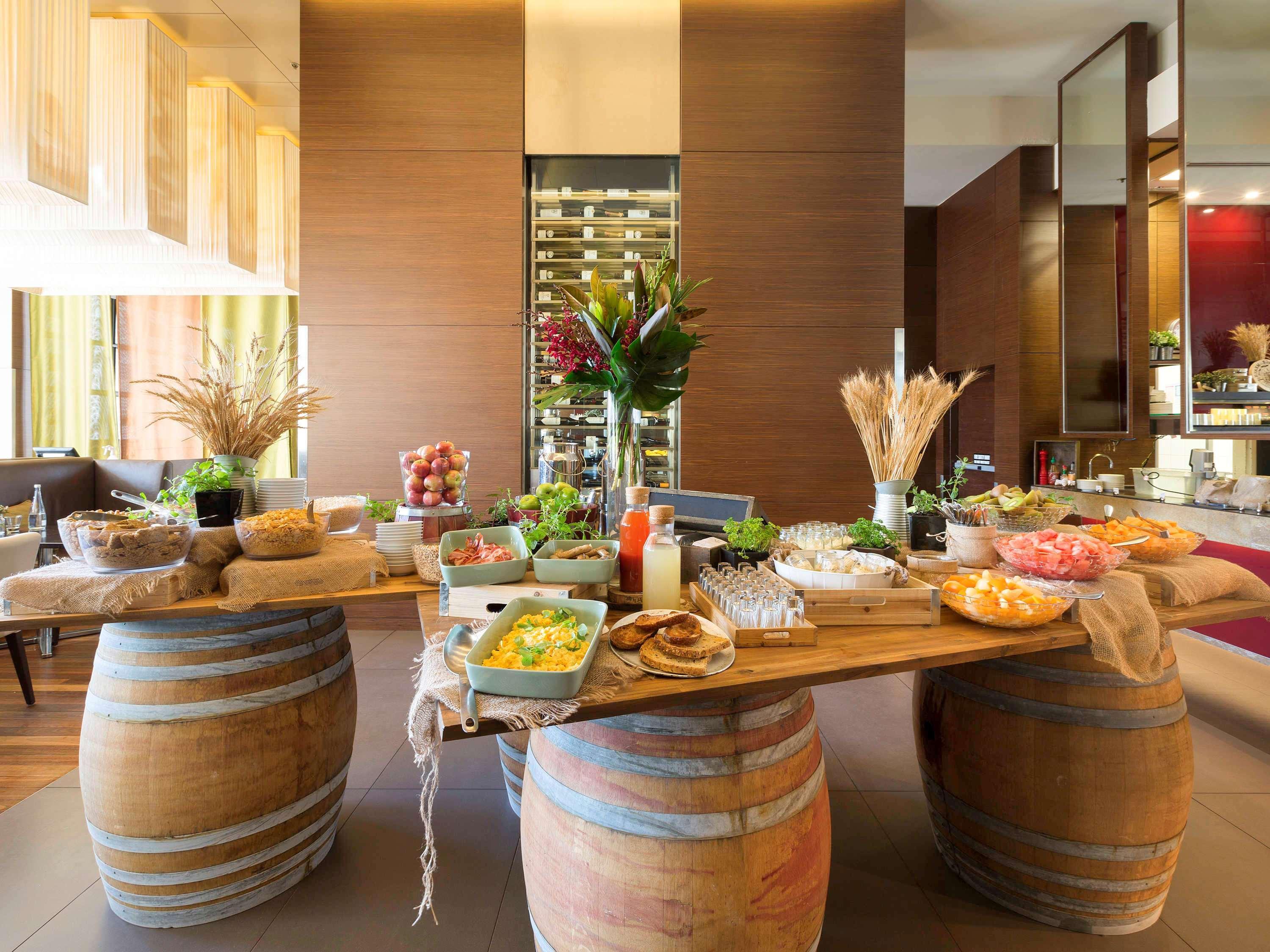 พูลแมน แอต ซิตนีย์ โอลิมปิก พาร์ค Hotel ซิดนีย์ ภายนอก รูปภาพ The Wine Bar