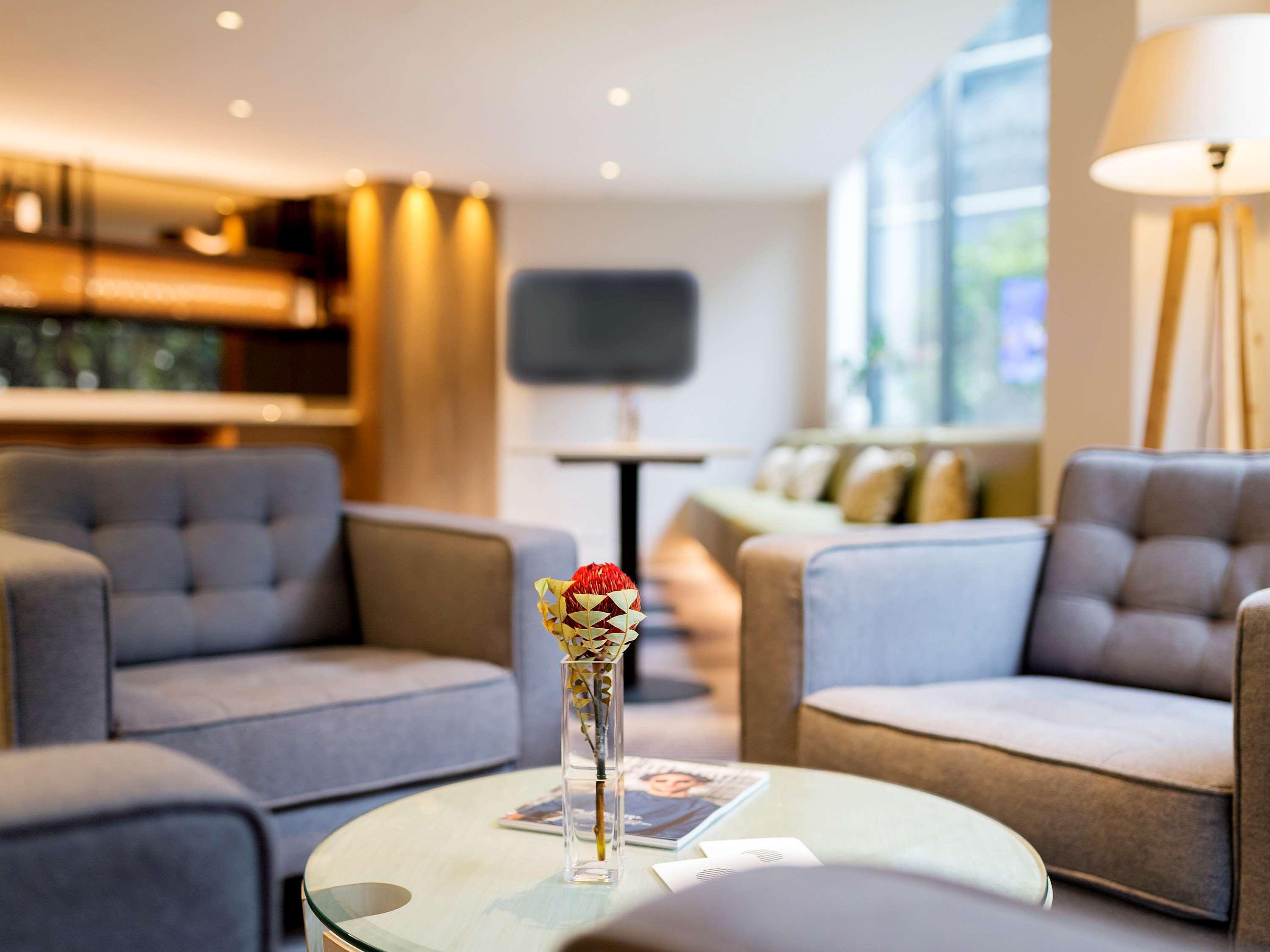พูลแมน แอต ซิตนีย์ โอลิมปิก พาร์ค Hotel ซิดนีย์ ภายนอก รูปภาพ The lounge at the airport