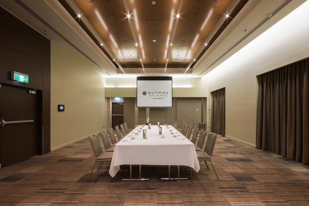 พูลแมน แอต ซิตนีย์ โอลิมปิก พาร์ค Hotel ซิดนีย์ ภายนอก รูปภาพ The Boardroom